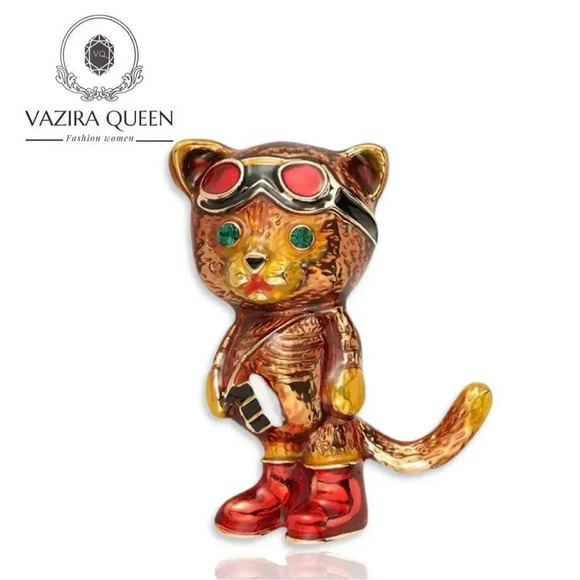 VQ Cat Brooch - Picture 1 of 5